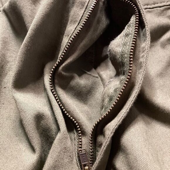 ONLY NECESSITIES, Olive Green Women’s Cargo Pants Inseam 27.5 Size 34WP Capri - Picture 3 of 16